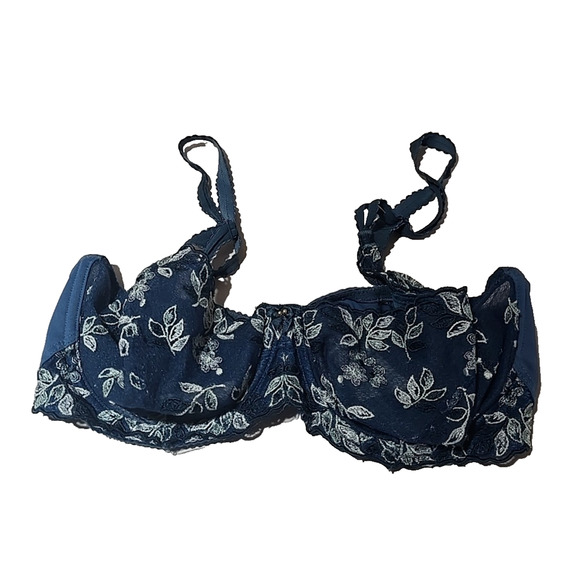 Wacoal Flower Fields Blue Embroidered Floral Soft Cup Underwire Bra Size 36DD - Picture 1 of 5